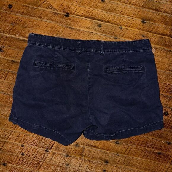 Khakis by Gap the 4” navy blue flat front chino shorts - Picture 3 of 3